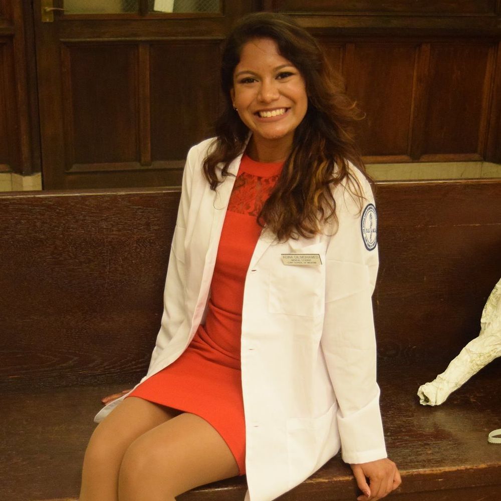 Meet your Posher, Adina